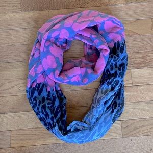 Beautiful Infinite Scarf